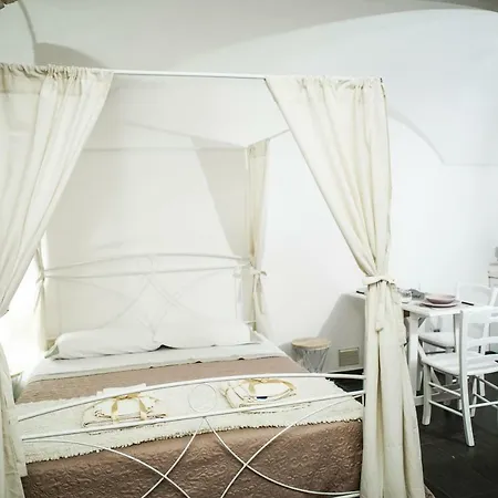 5 - Arco Antico * Putignano